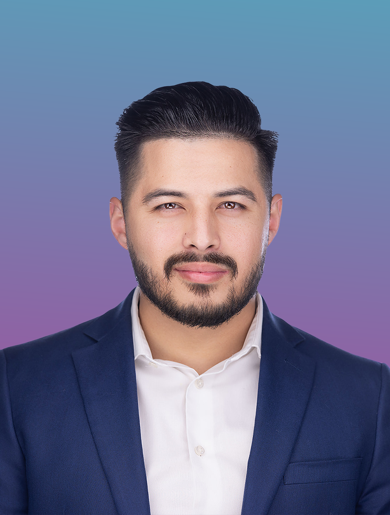 Roberto Cerda working from Salinas